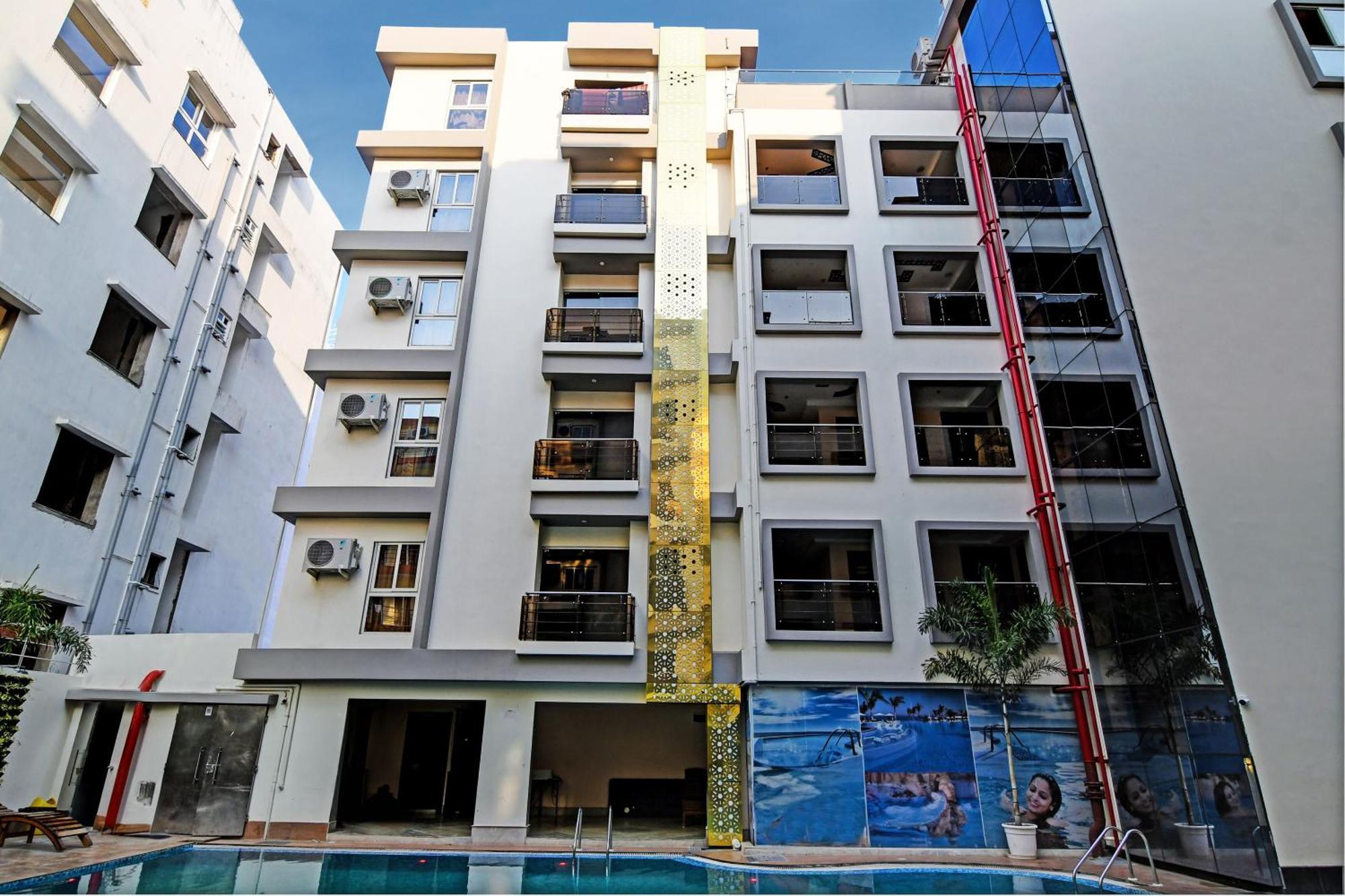 迪卡 Townhouse The Grand Touch & The Royal Touch酒店 外观 照片
