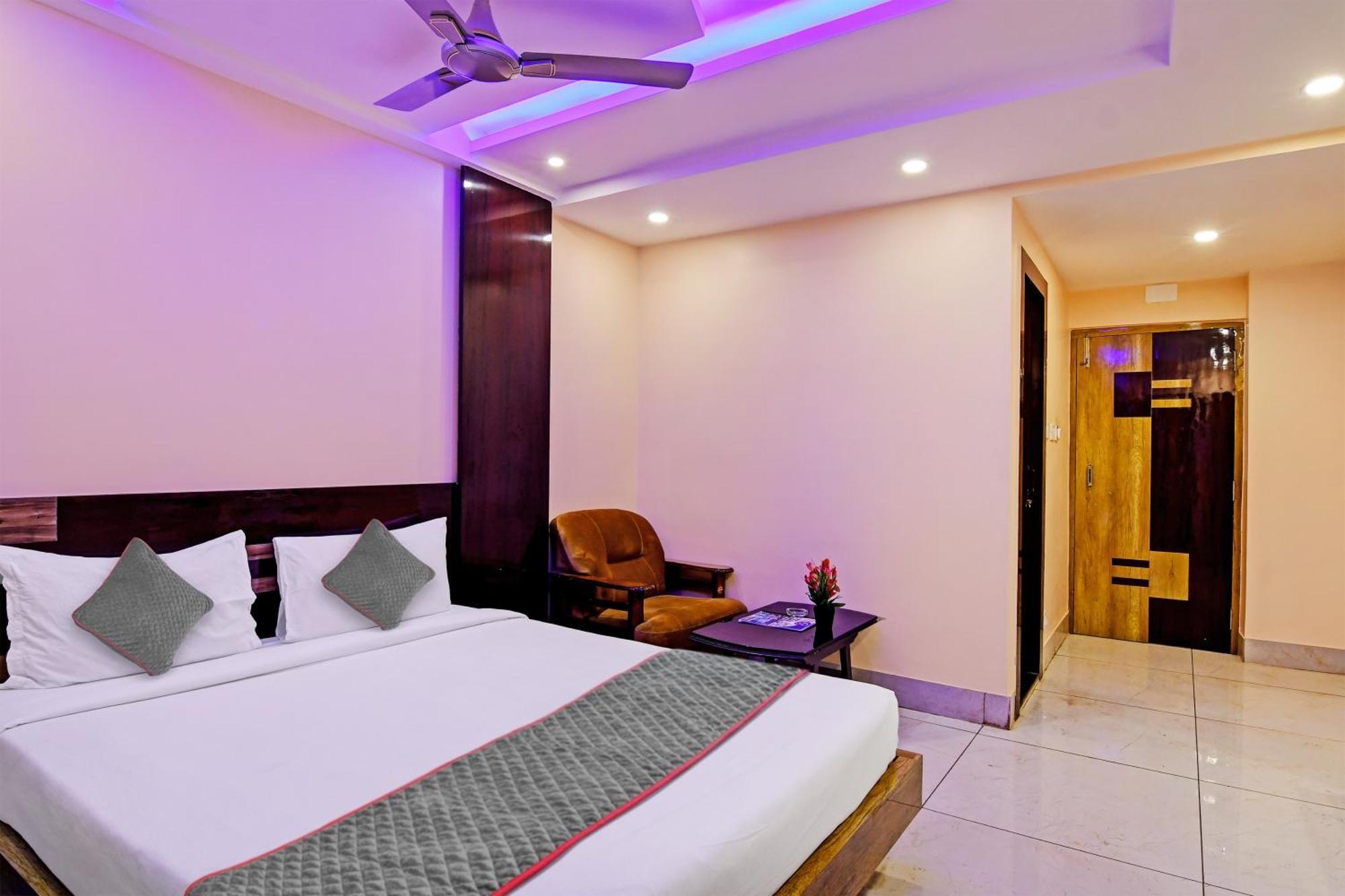 迪卡 Townhouse The Grand Touch & The Royal Touch酒店 外观 照片