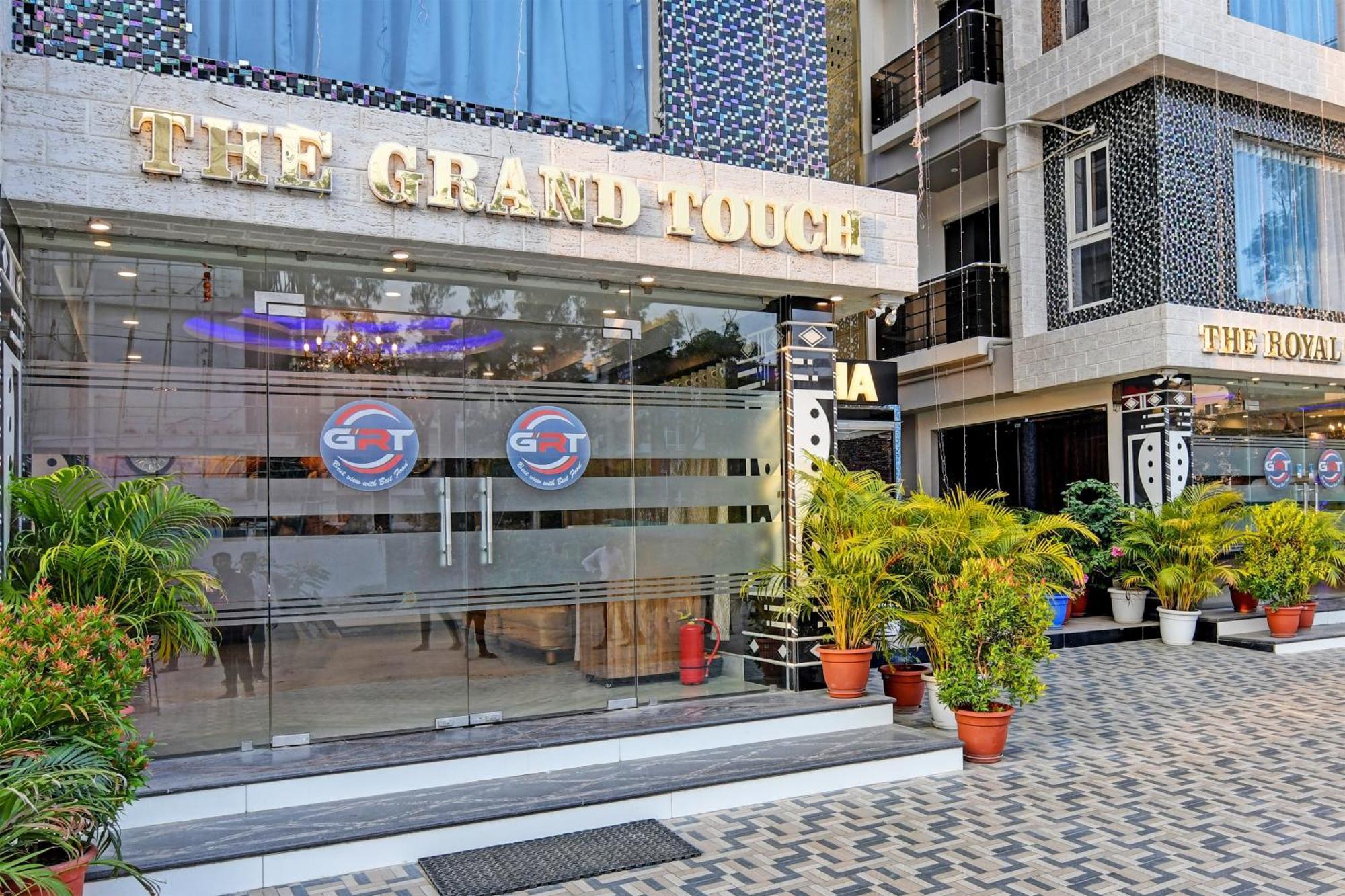 迪卡 Townhouse The Grand Touch & The Royal Touch酒店 外观 照片