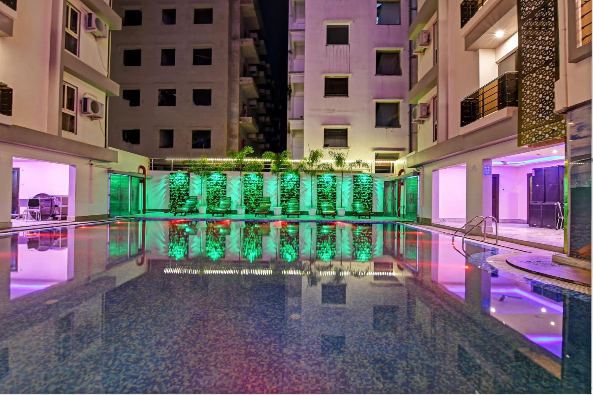 迪卡 Townhouse The Grand Touch & The Royal Touch酒店 外观 照片