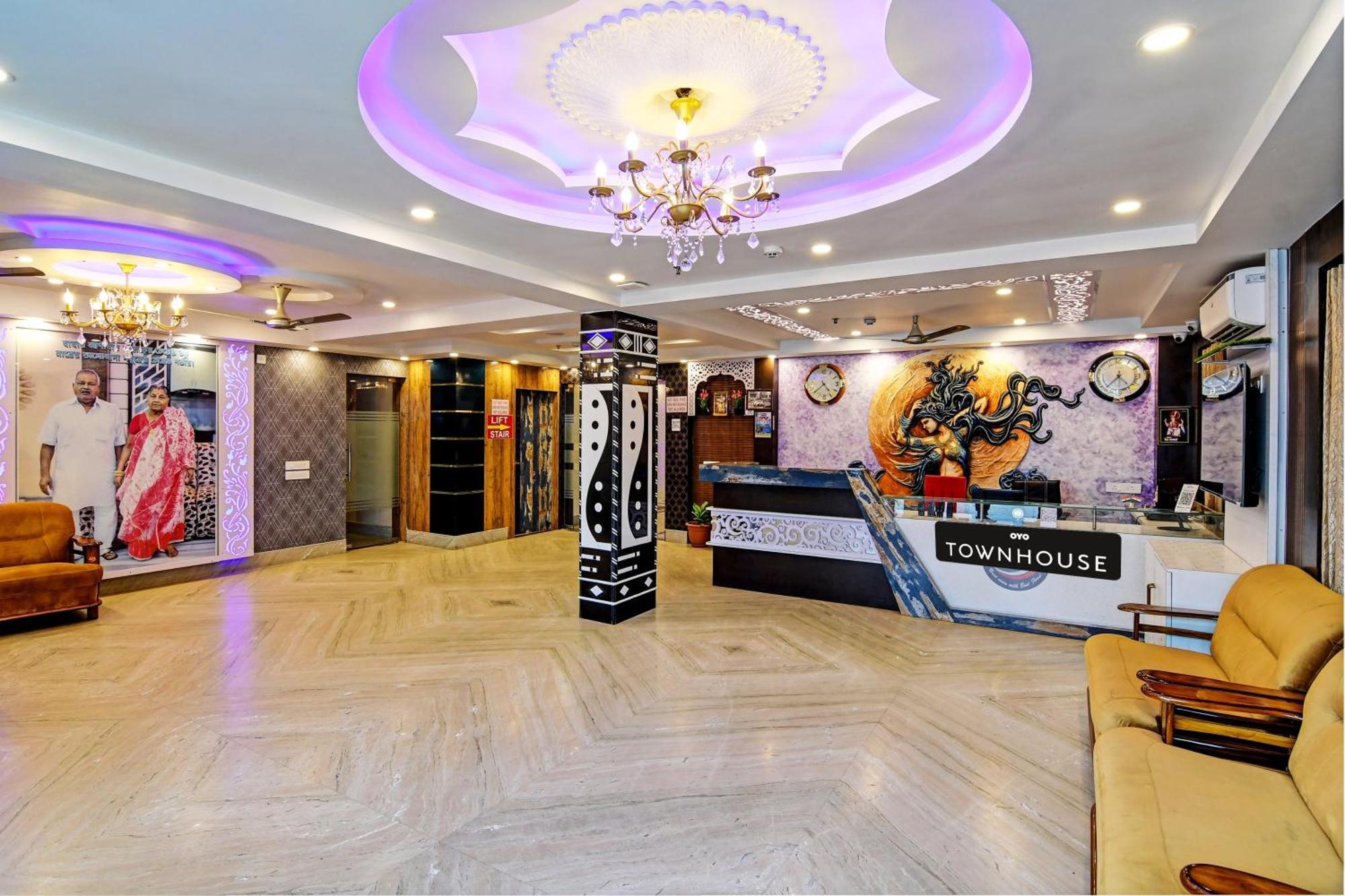 迪卡 Townhouse The Grand Touch & The Royal Touch酒店 外观 照片