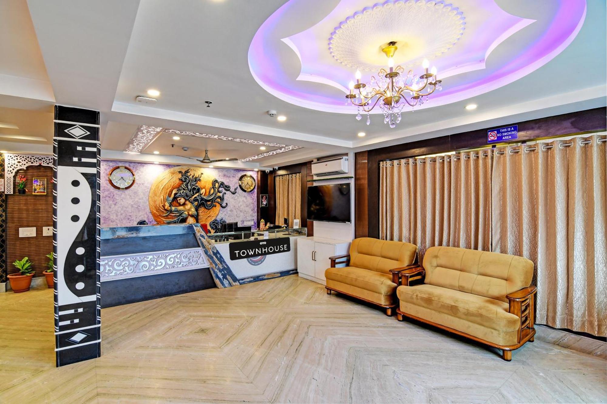 迪卡 Townhouse The Grand Touch & The Royal Touch酒店 外观 照片