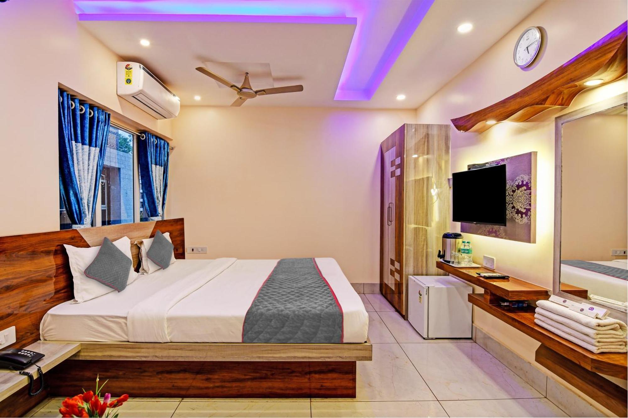 迪卡 Townhouse The Grand Touch & The Royal Touch酒店 外观 照片