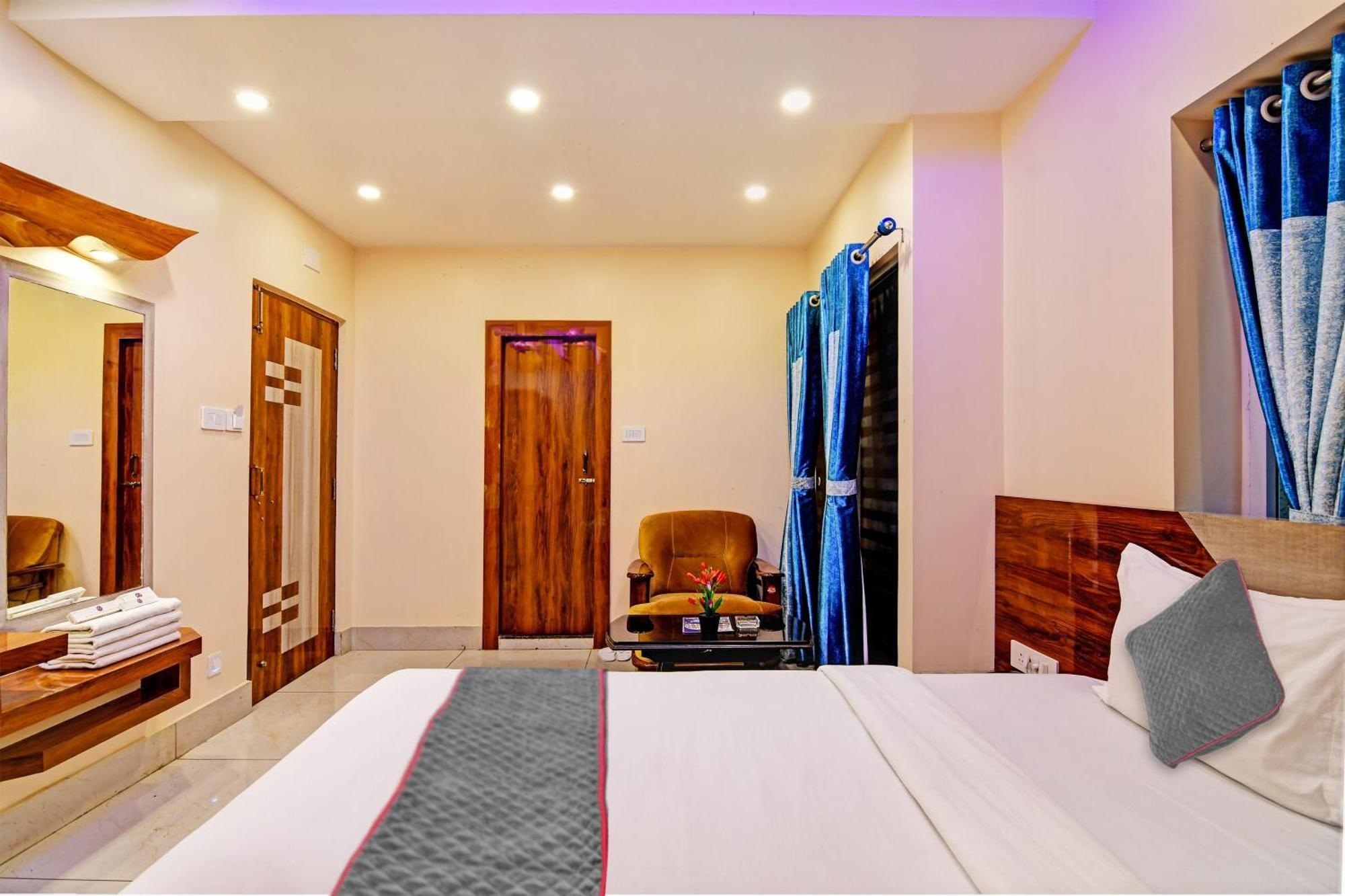 迪卡 Townhouse The Grand Touch & The Royal Touch酒店 外观 照片