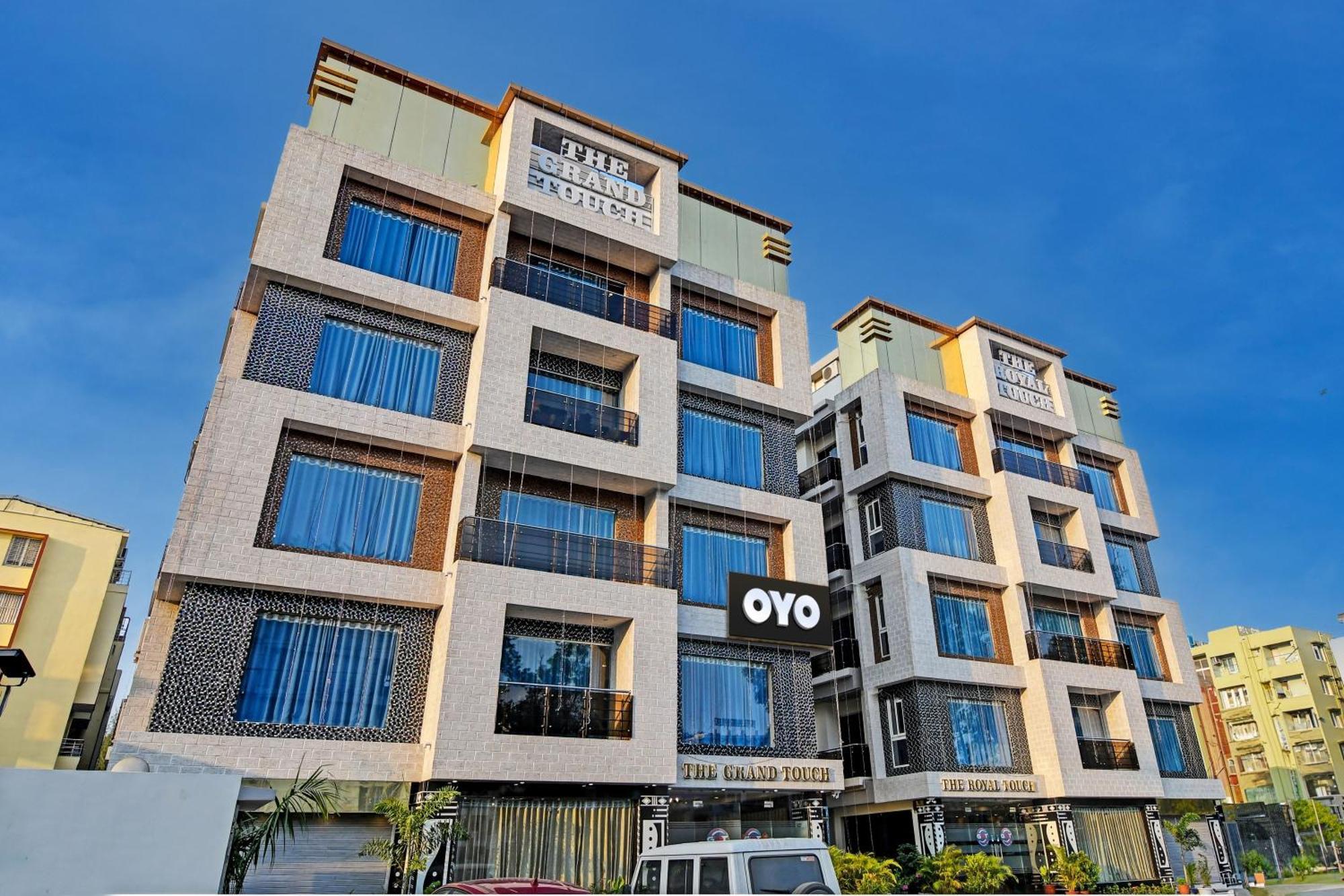 迪卡 Townhouse The Grand Touch & The Royal Touch酒店 外观 照片